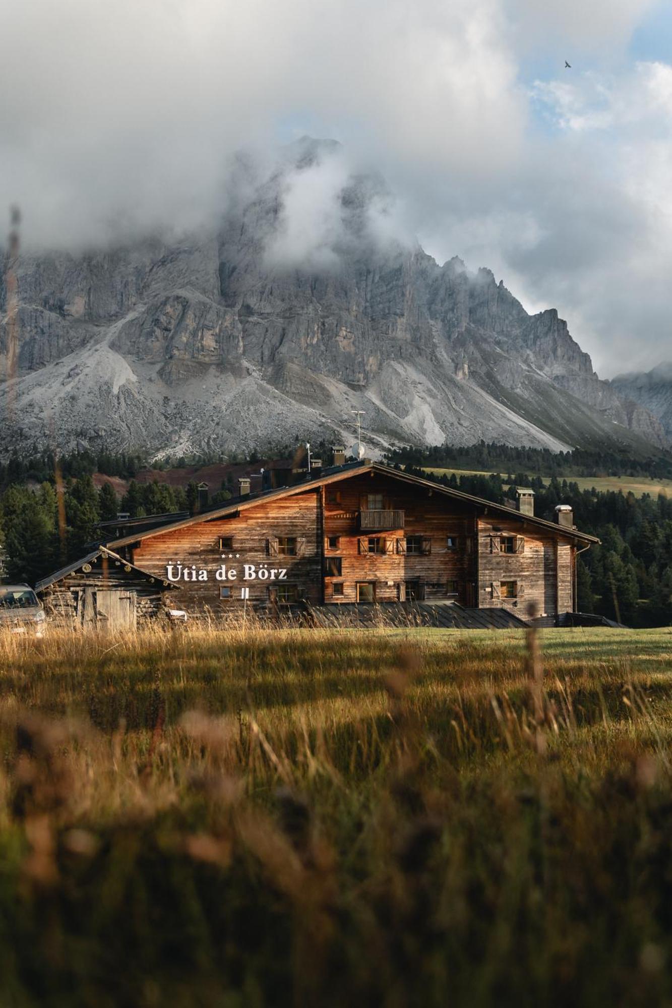 Uetia De Boerz Hotel San Martino in Badia Kültér fotó