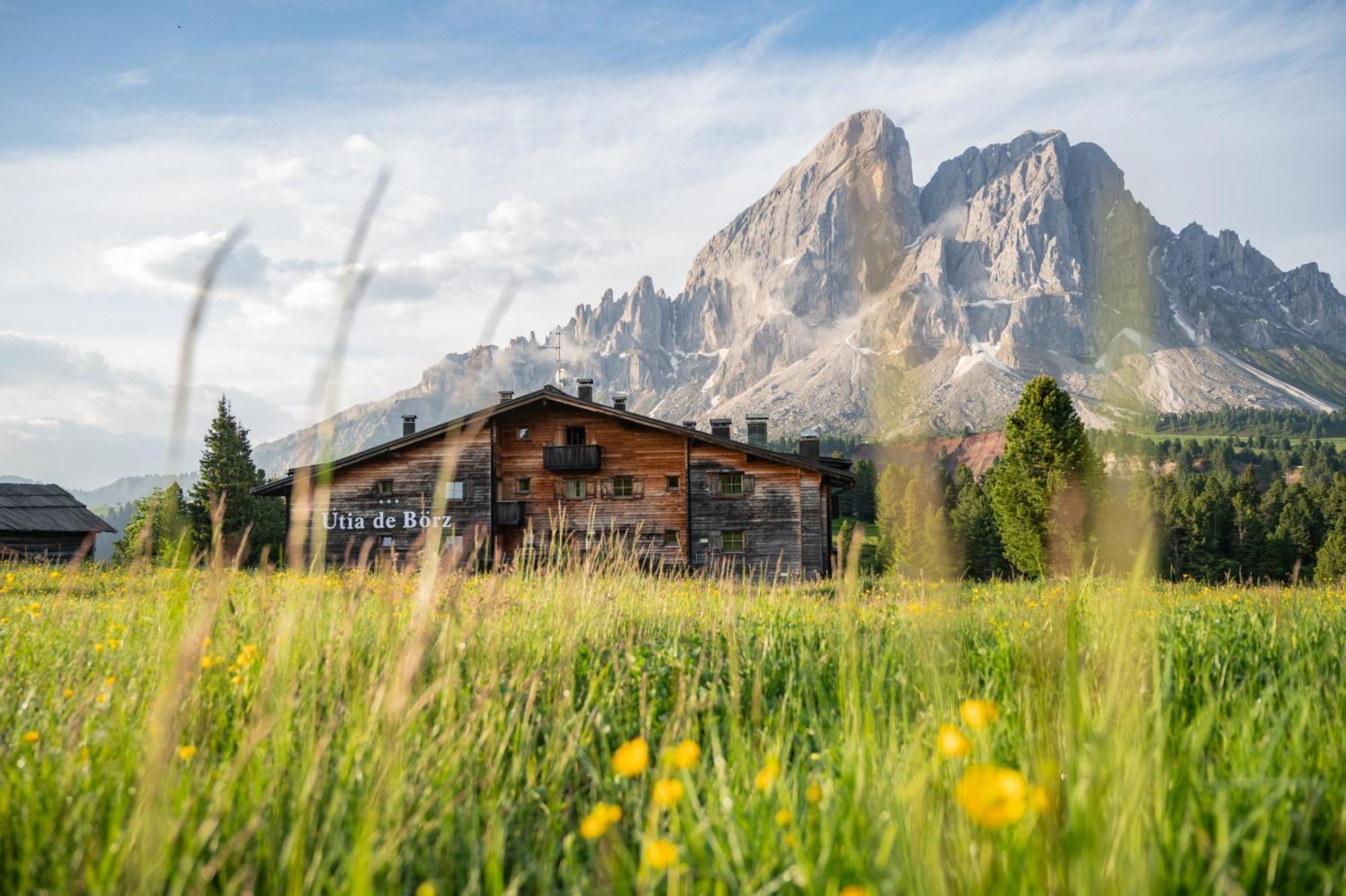 Uetia De Boerz Hotel San Martino in Badia Kültér fotó