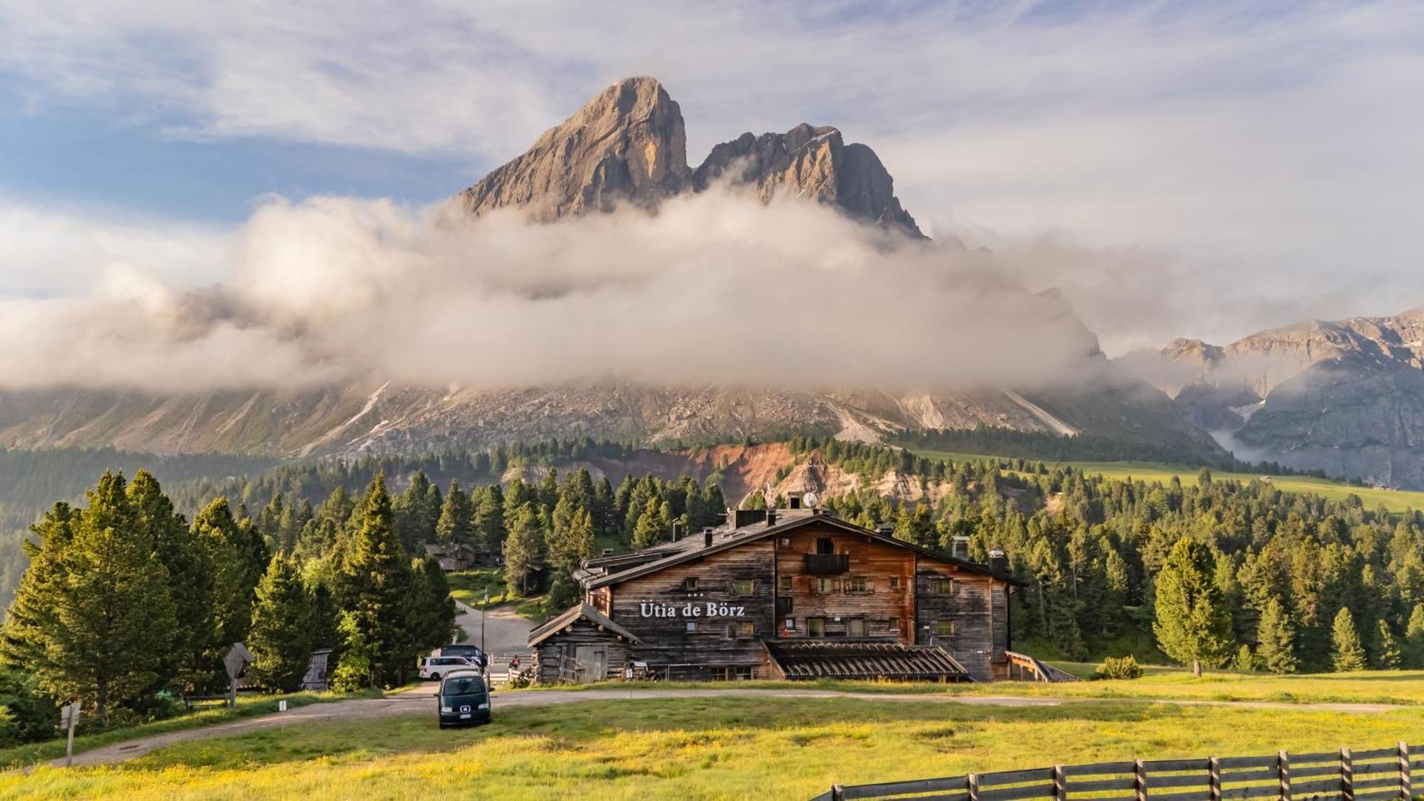 Uetia De Boerz Hotel San Martino in Badia Kültér fotó