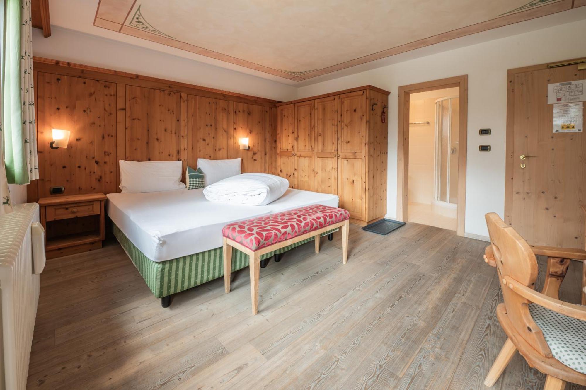 Uetia De Boerz Hotel San Martino in Badia Szoba fotó