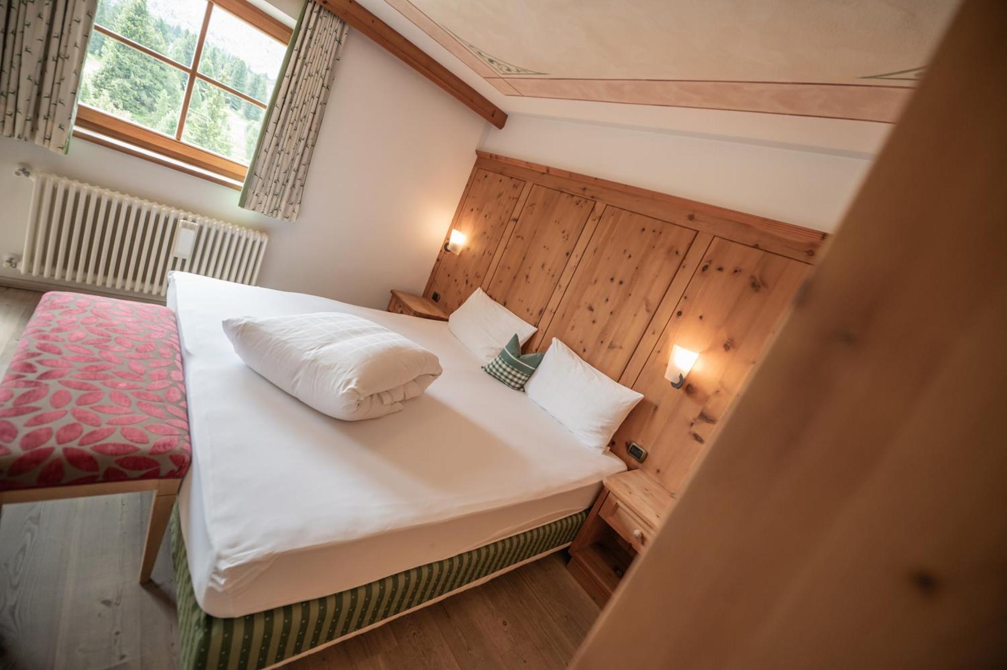 Uetia De Boerz Hotel San Martino in Badia Kültér fotó